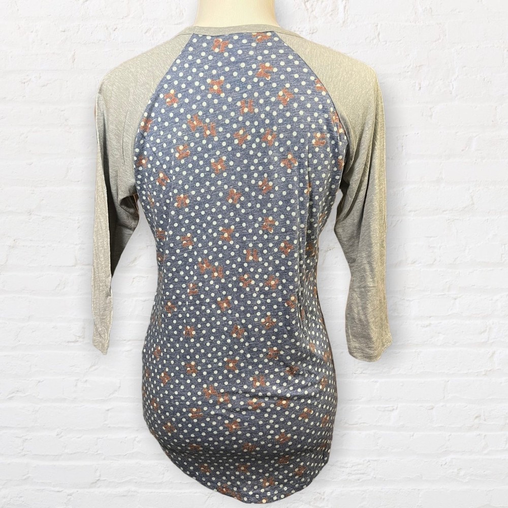 LulaRoe Randy Raglan Tee Small EUC - Picture 3 of 7